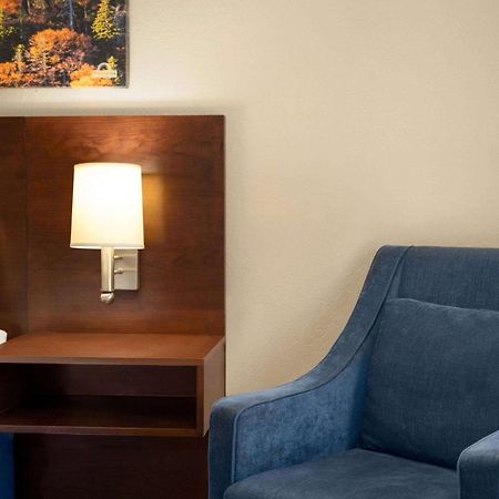 Days Inn By Wyndham Dillon Exteriér fotografie