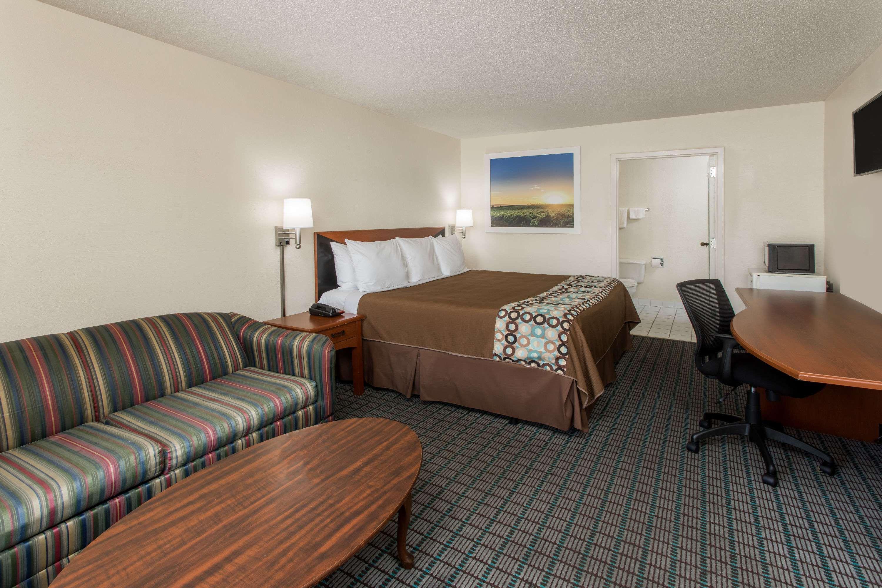 Days Inn By Wyndham Dillon Exteriér fotografie