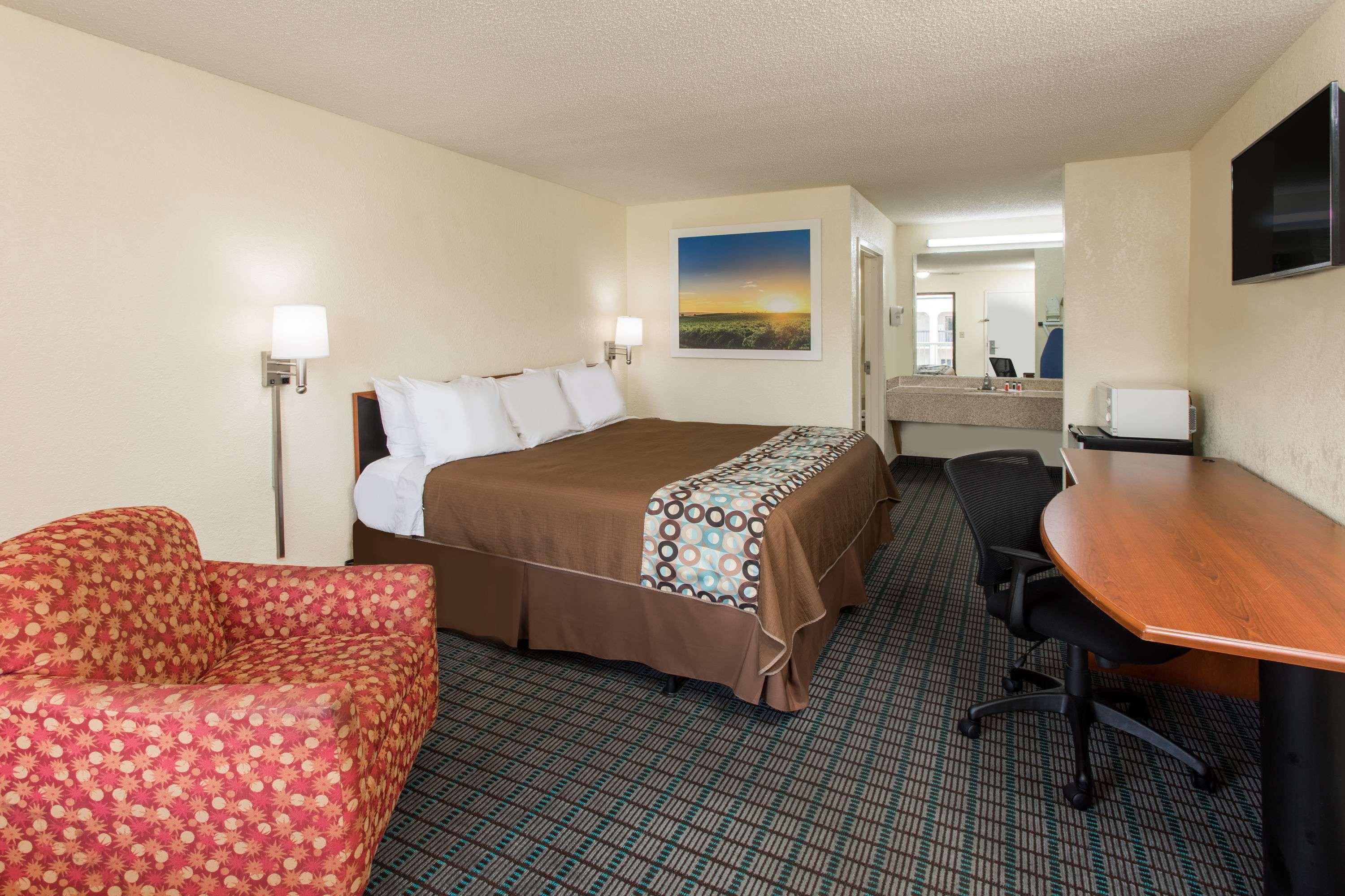 Days Inn By Wyndham Dillon Exteriér fotografie