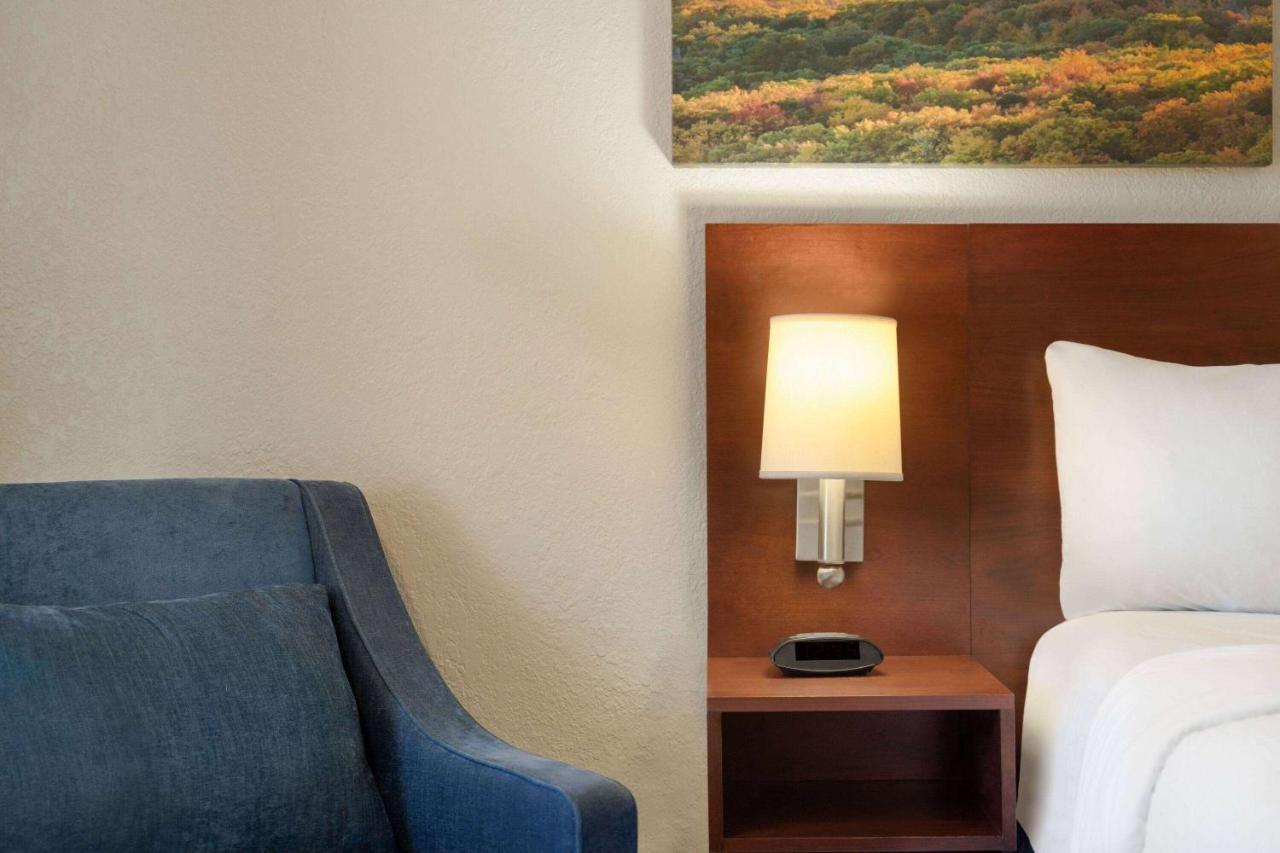 Days Inn By Wyndham Dillon Exteriér fotografie