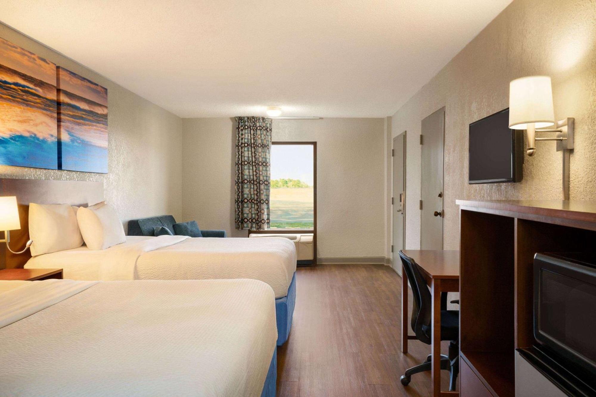 Days Inn By Wyndham Dillon Exteriér fotografie