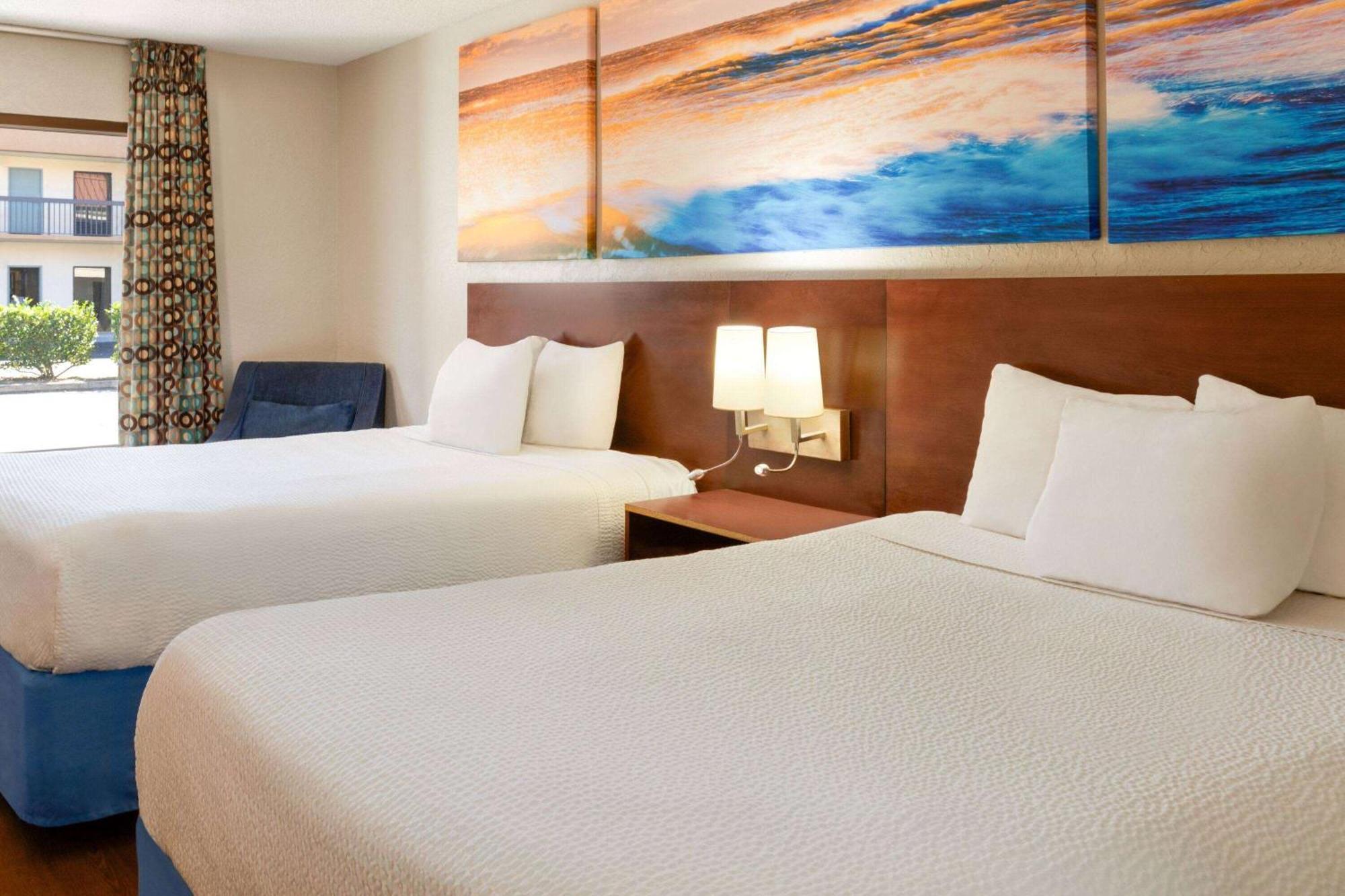 Days Inn By Wyndham Dillon Exteriér fotografie